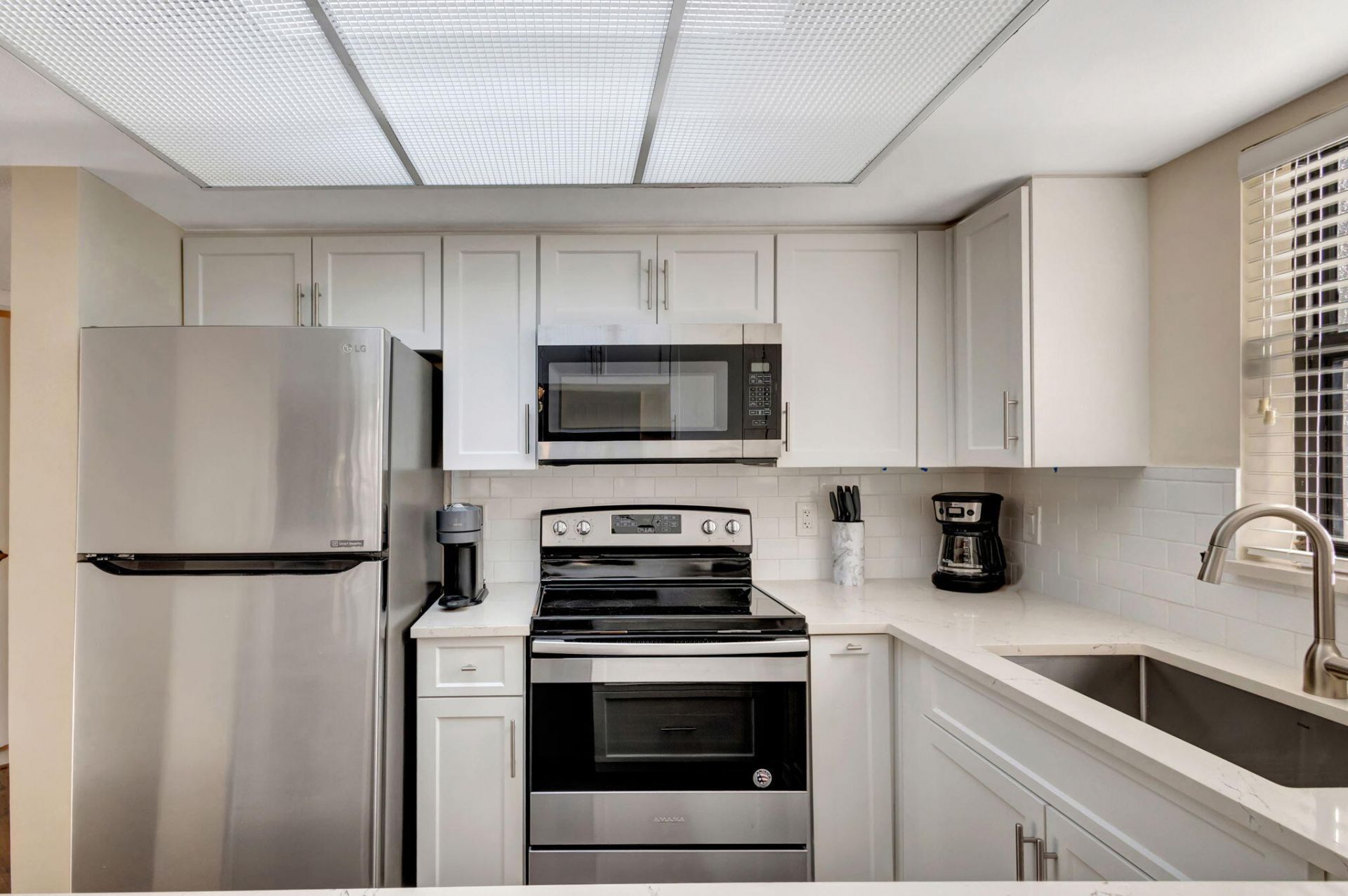 600 Uno Lago Drive, Unit 205, Juno Beach, FL 33408 Photo