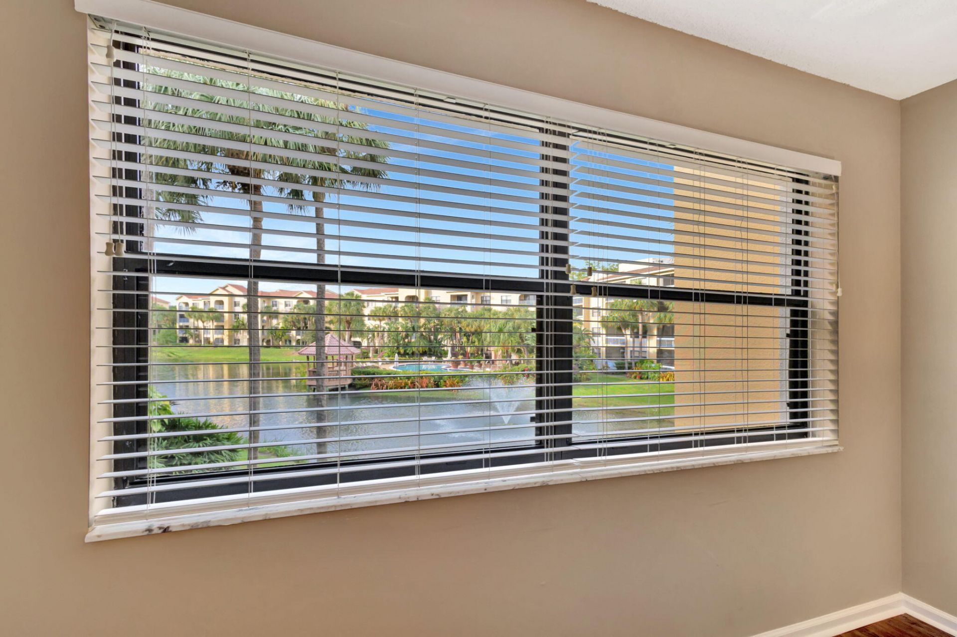 600 Uno Lago Drive, Unit 205, Juno Beach, FL 33408 Photo