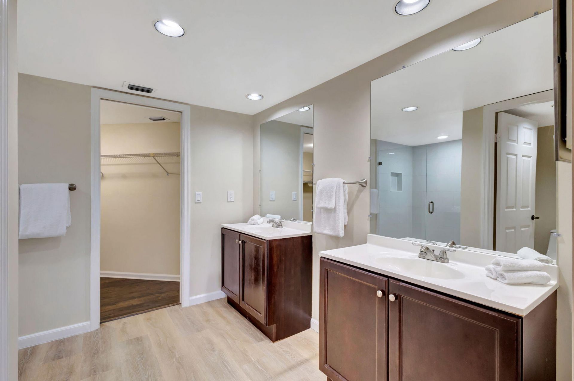 600 Uno Lago Drive, Unit 205, Juno Beach, FL 33408 Photo