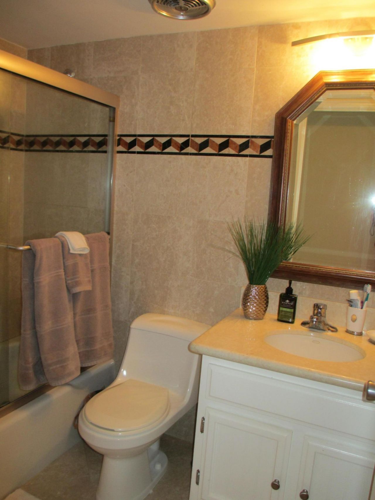 1405 Bridgewood Drive, Unit 1405, Boca Raton, FL 33434 Photo