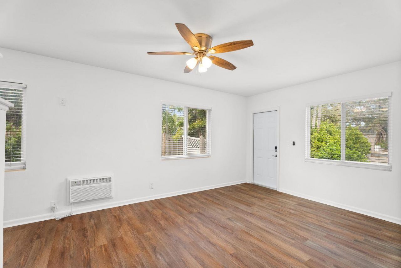 406 57th Street, West Palm Beach, FL 33407 Photo