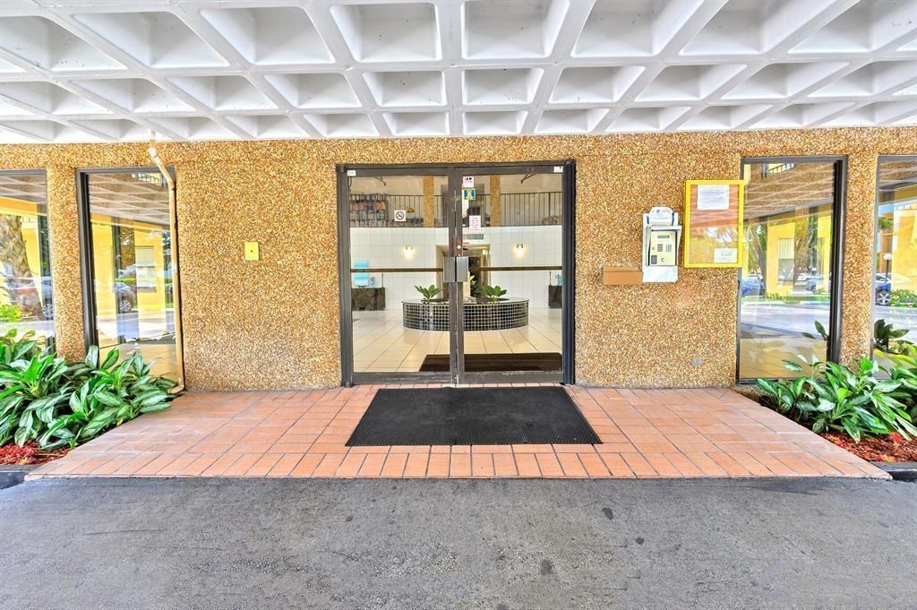 9355 SW 8th Street, Unit 401, Boca Raton, FL 33428 Photo