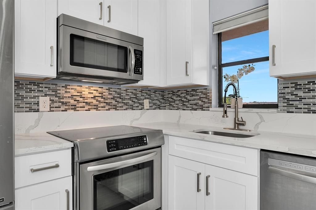 9355 SW 8th Street, Unit 401, Boca Raton, FL 33428 Photo