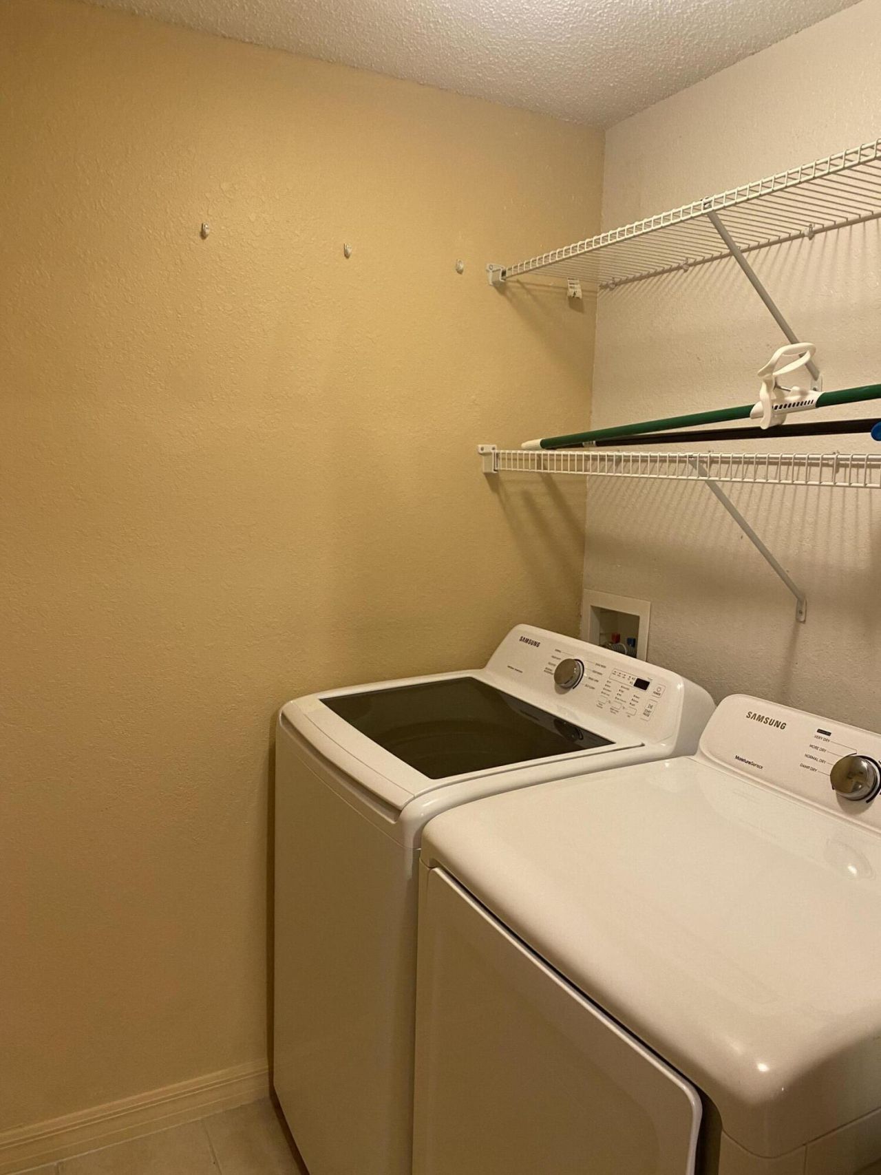 2730 Anzio Court, Unit 204, Palm Beach Gardens, FL 33410 Photo