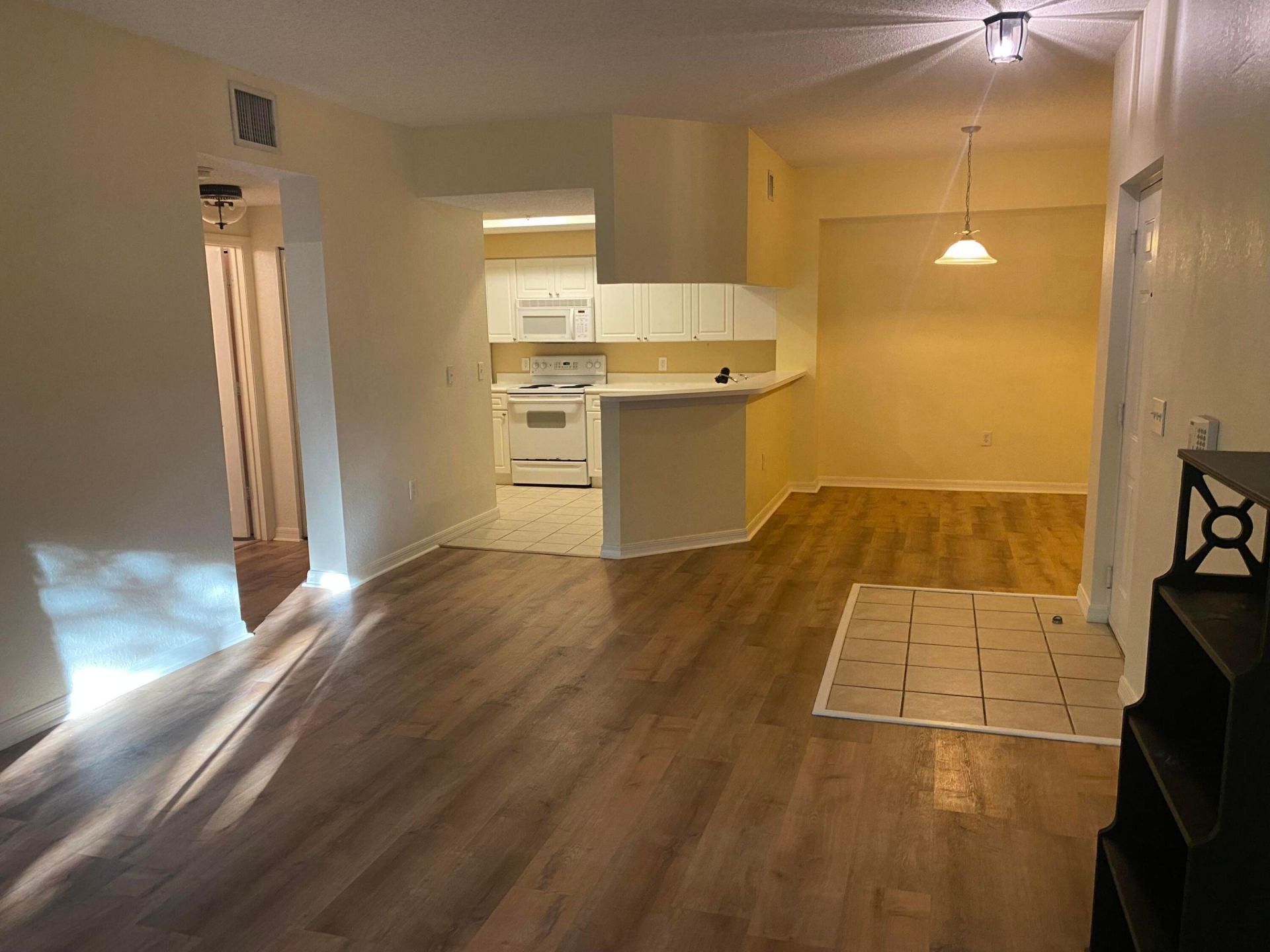 2730 Anzio Court, Unit 204, Palm Beach Gardens, FL 33410 Photo