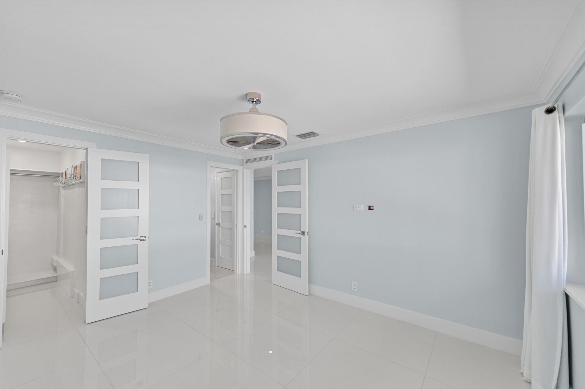 3220 Bayview Drive, Unit 302, Fort Lauderdale, FL 33306 Photo