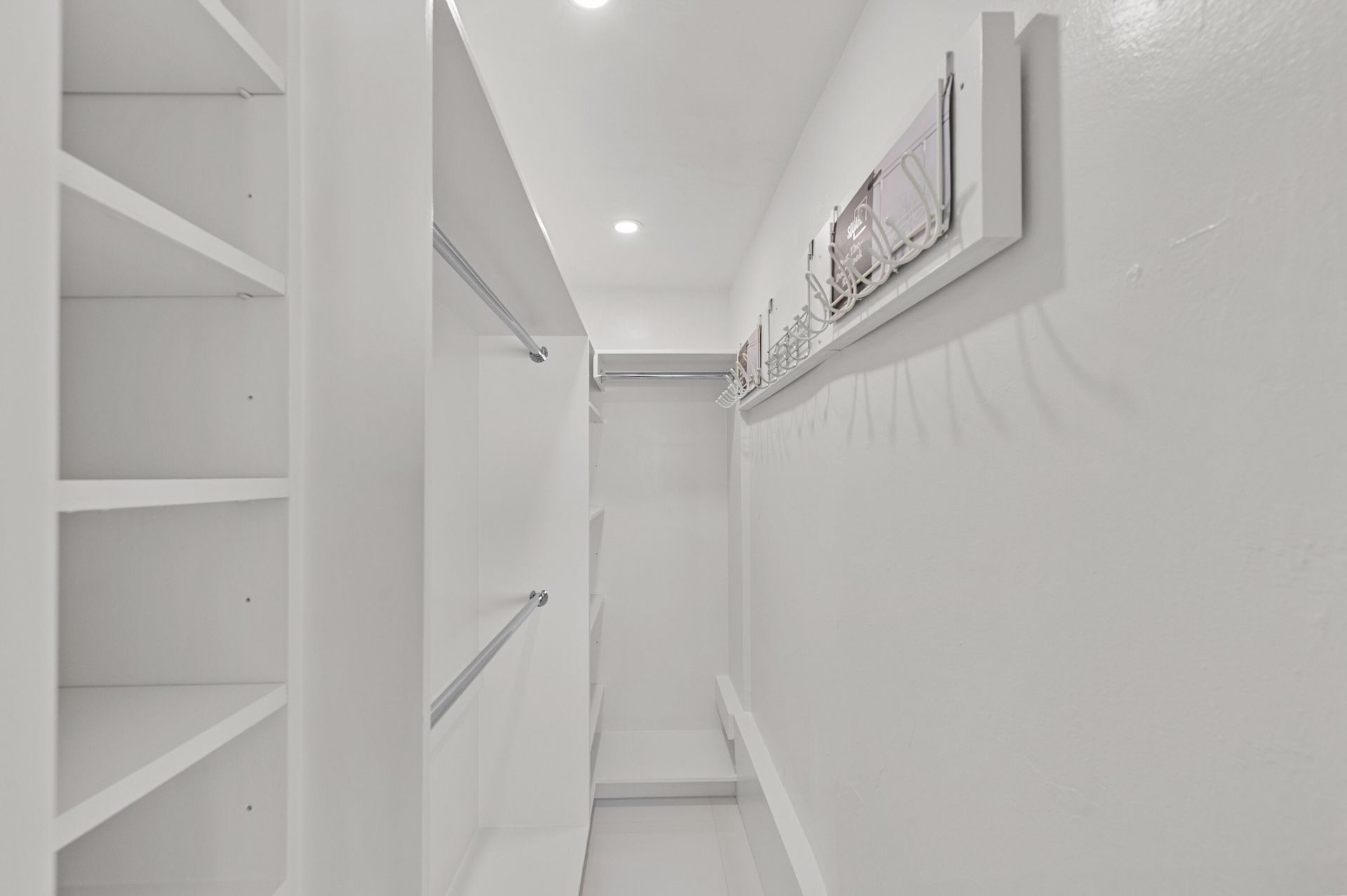 3220 Bayview Drive, Unit 302, Fort Lauderdale, FL 33306 Photo