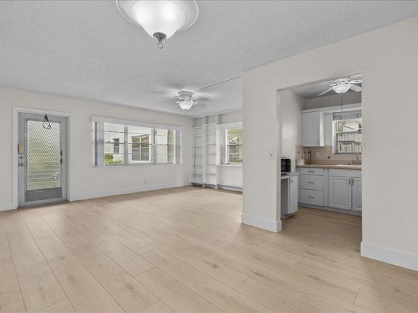 142 Kent I, West Palm Beach, FL 33417