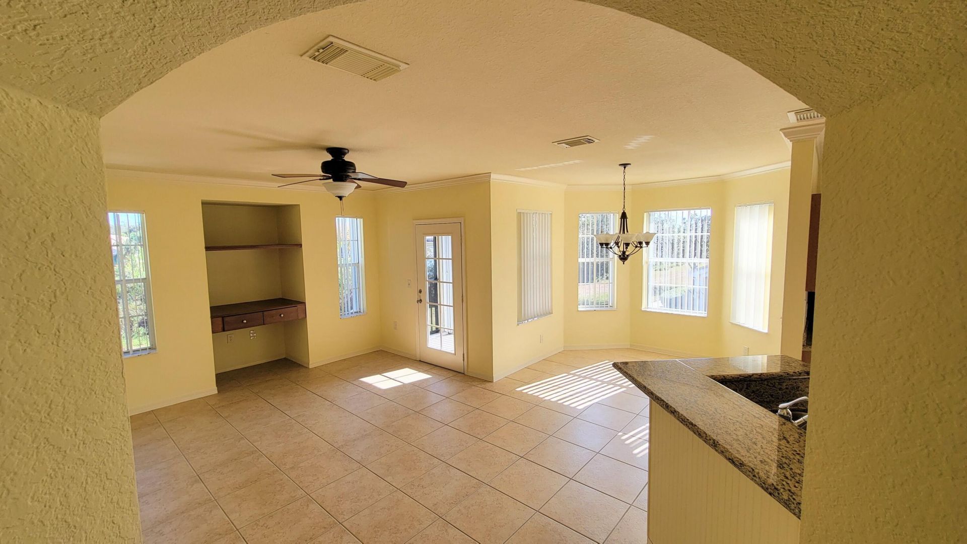 122 SW Peacock Boulevard, Unit 12203, Port Saint Lucie, FL 34986 Photo