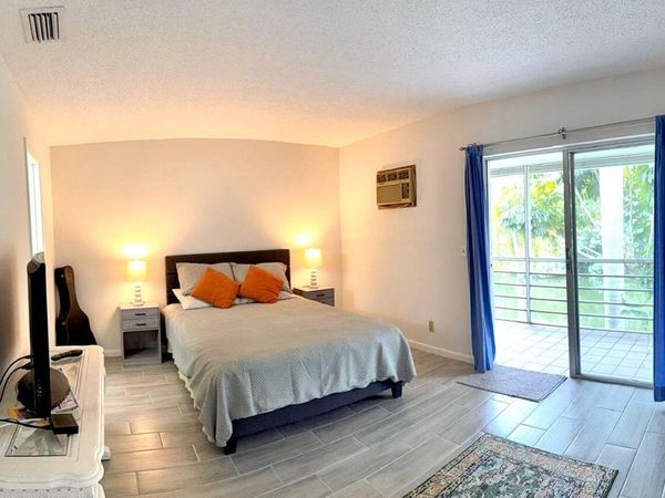 63 Windsor C, West Palm Beach, FL 33417