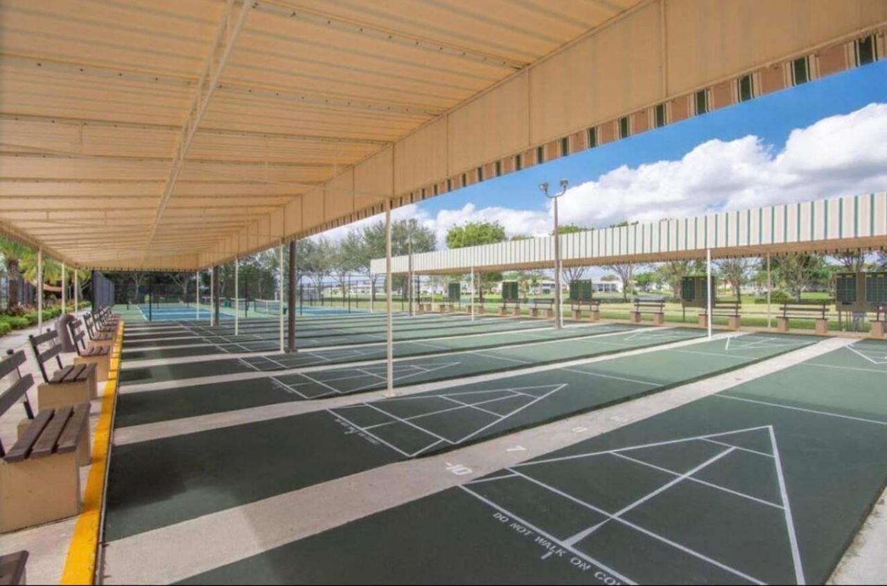 63 Windsor C, West Palm Beach, FL 33417 Photo