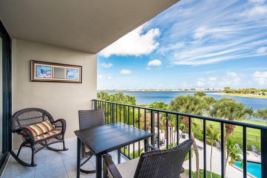 1830 Embassy Drive, Unit 411, West Palm Beach, FL 33401 Photo