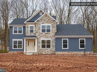 MOLLY PLAN AT LOGAN MEADOWS, DILLSBURG, PA 17019