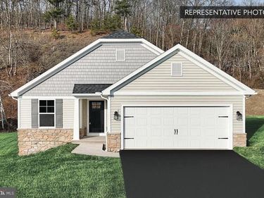 SUGAR MAPLE PLAN AT HILLS AT VALLEY VIEW, SPRING GROVE, PA 17362