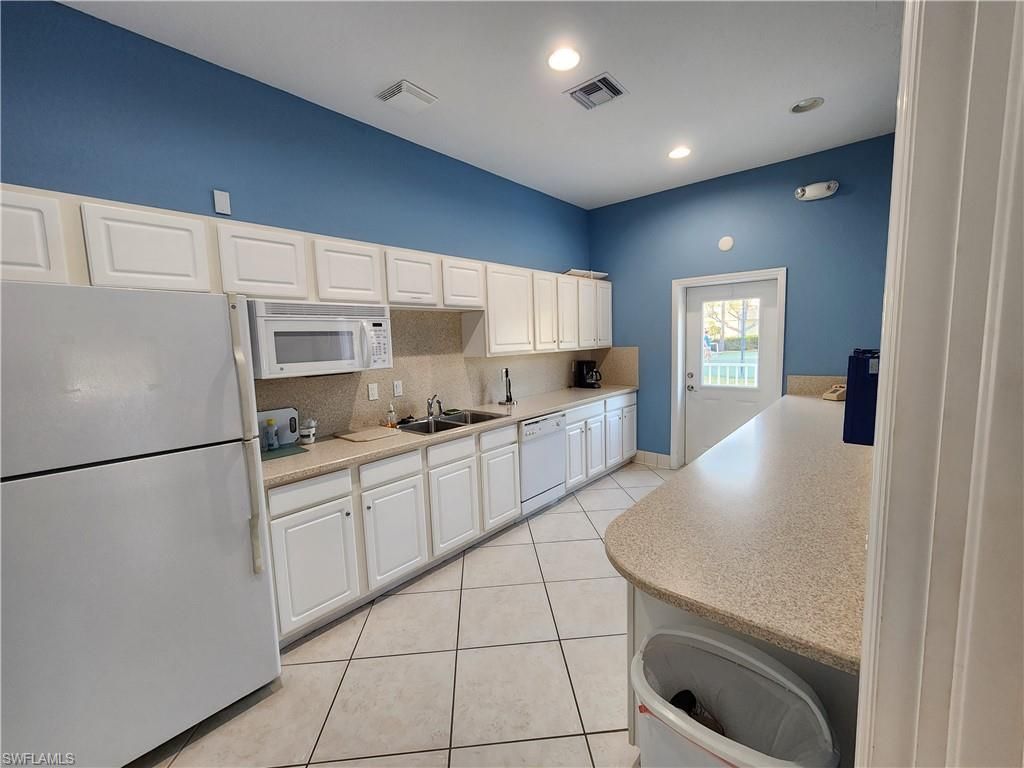 14752 Calusa Palms Dr, Unit 202, Fort Myers, FL 33919 Photo