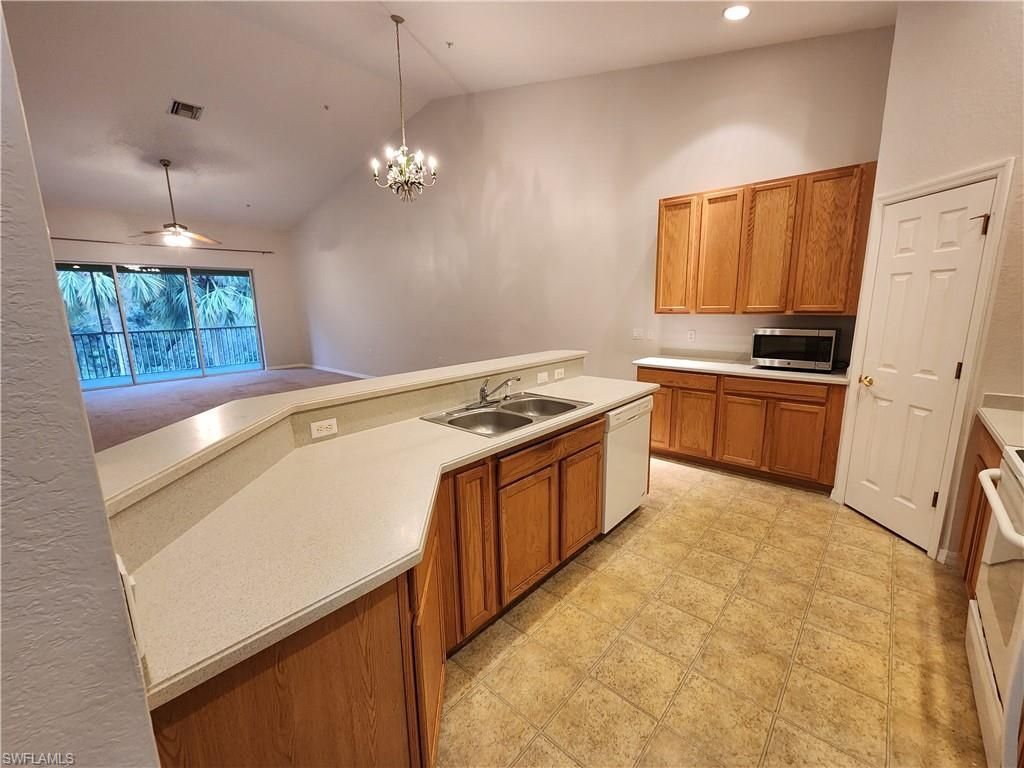 14752 Calusa Palms Dr, Unit 202, Fort Myers, FL 33919 Photo