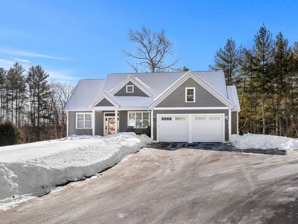 6 Testament Circle, Unit 5, Nashua, NH 03062