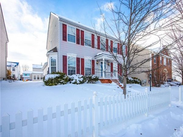 2633 Royal Gateway, Dayton, OH 45431