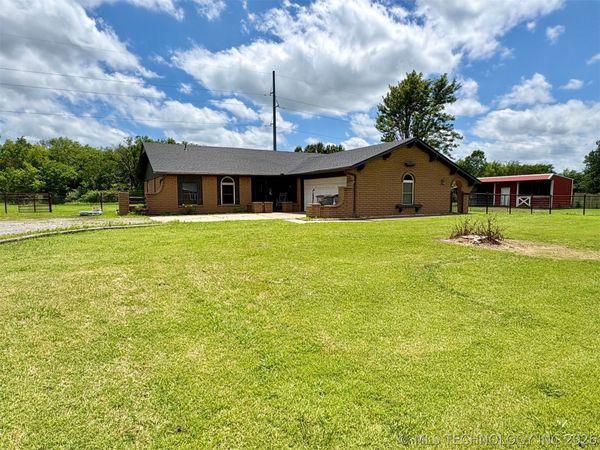 805 NW 14th Street, Wagoner, OK 74467