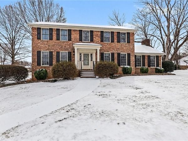 7010 Stancliff Court, Clemmons, NC 27012