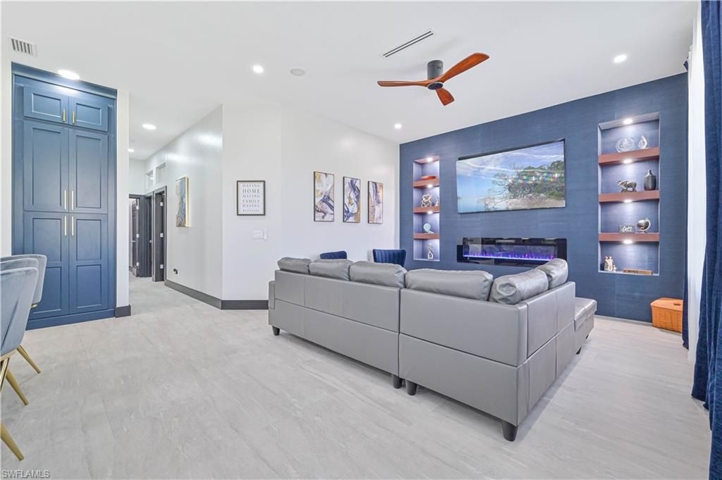 20810 Groveline Ct, Estero, FL 33928 Photo