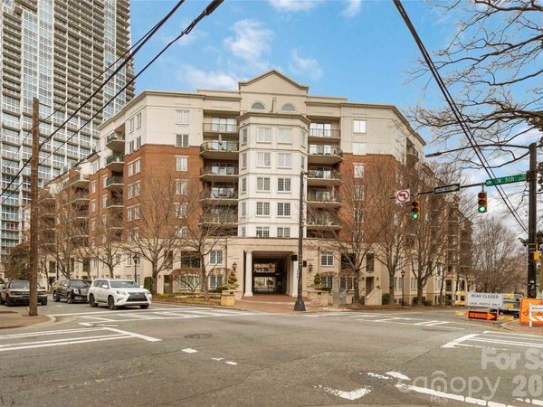 300 W 5th Street, Unit 333, Charlotte, NC 28202