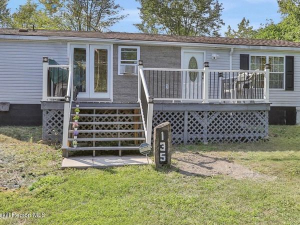 135 Patch Road, Saugerties, NY 12477