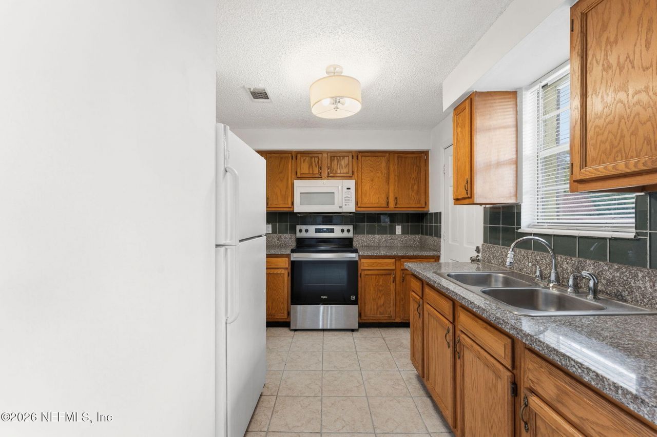 1738 El Prado Road, Unit 8, Jacksonville, FL 32216 Photo