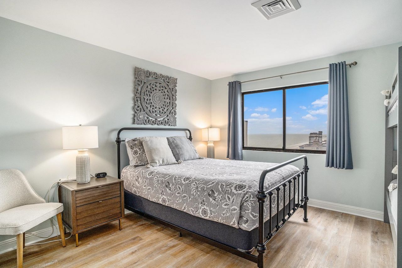 5523 North Ocean Blvd. Photo 22