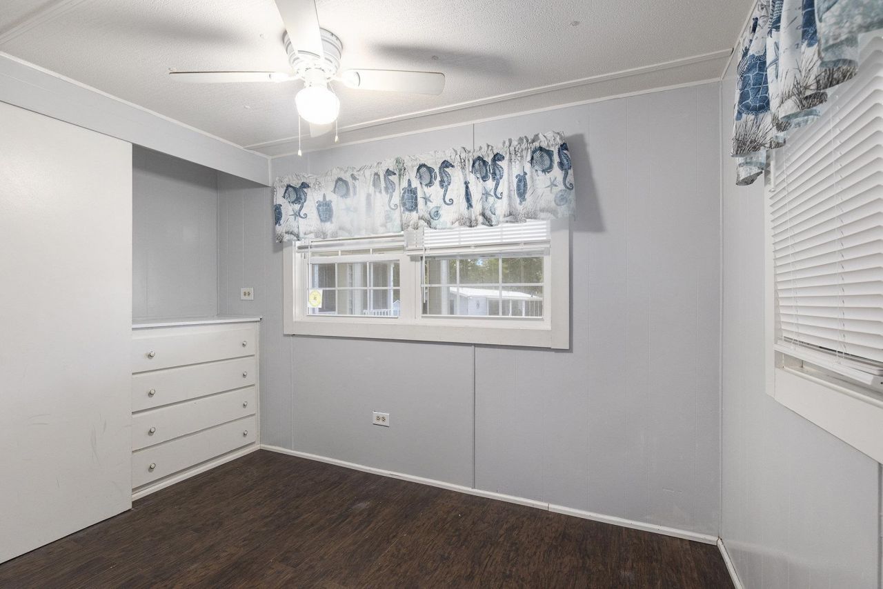 9700 Kings Rd. Photo 14