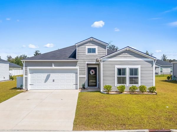 172 Fox Rae Dr., Conway, SC 29526