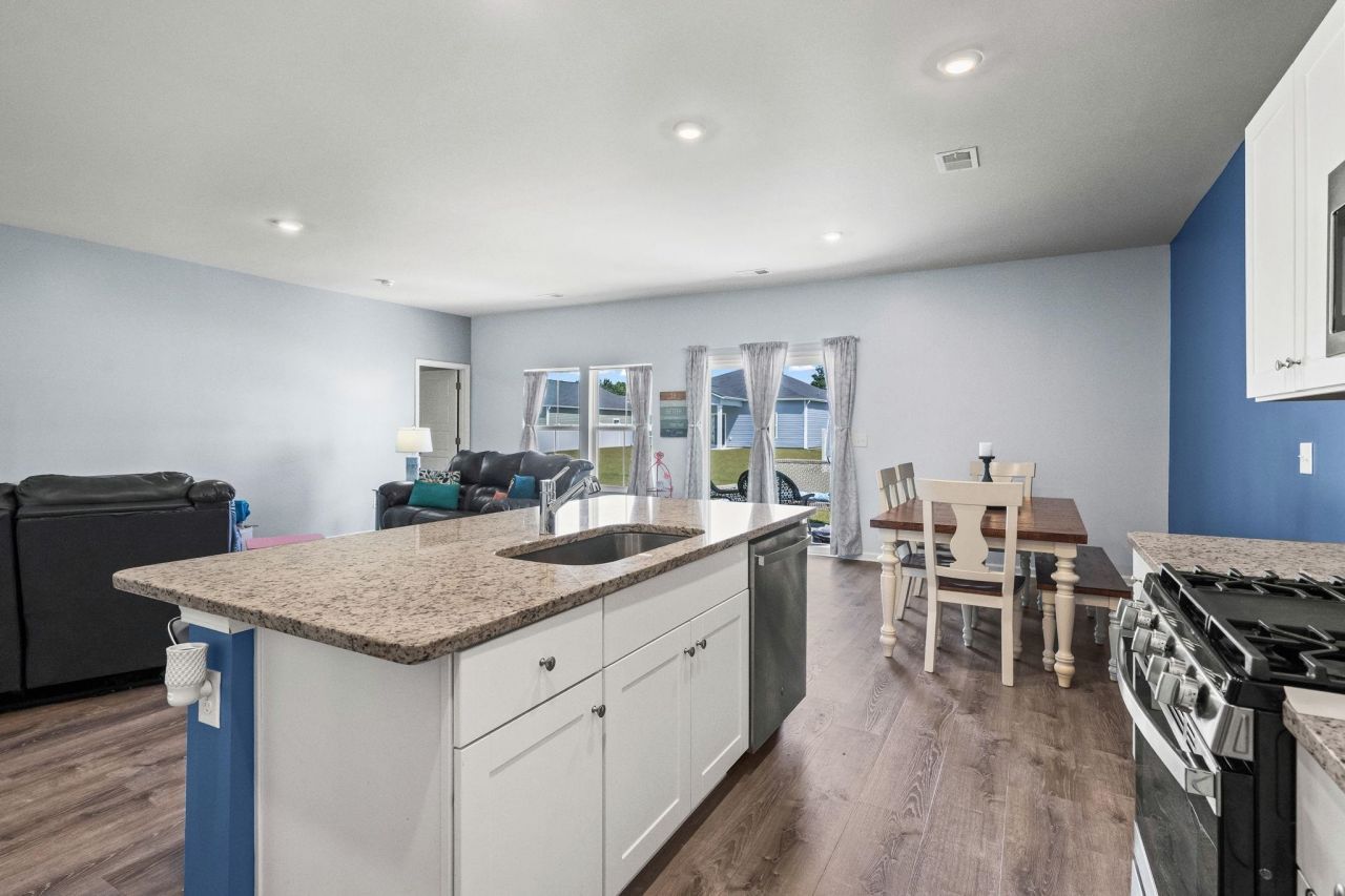 172 Fox Rae Dr. Photo 16