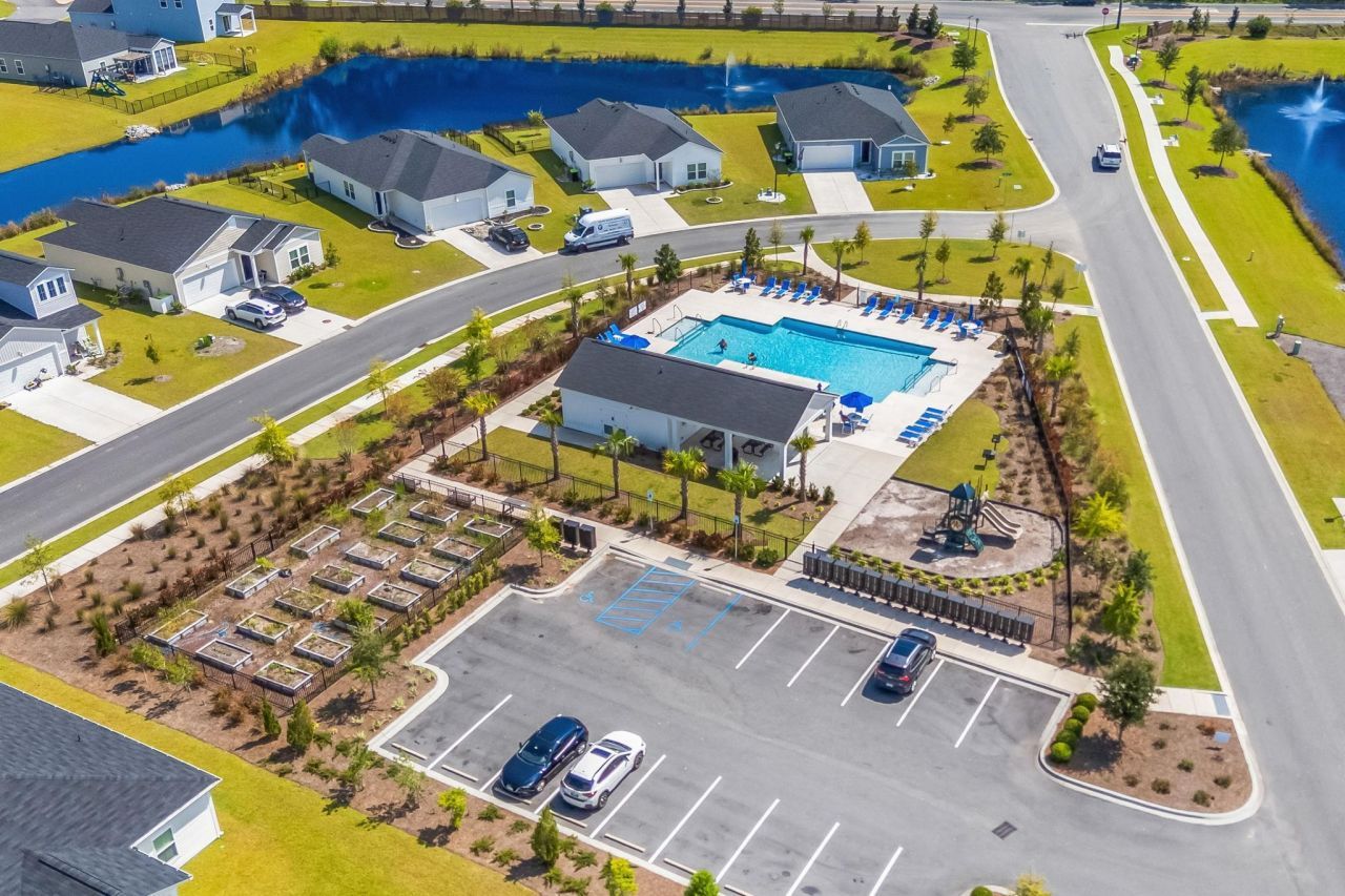 172 Fox Rae Dr. Photo 40