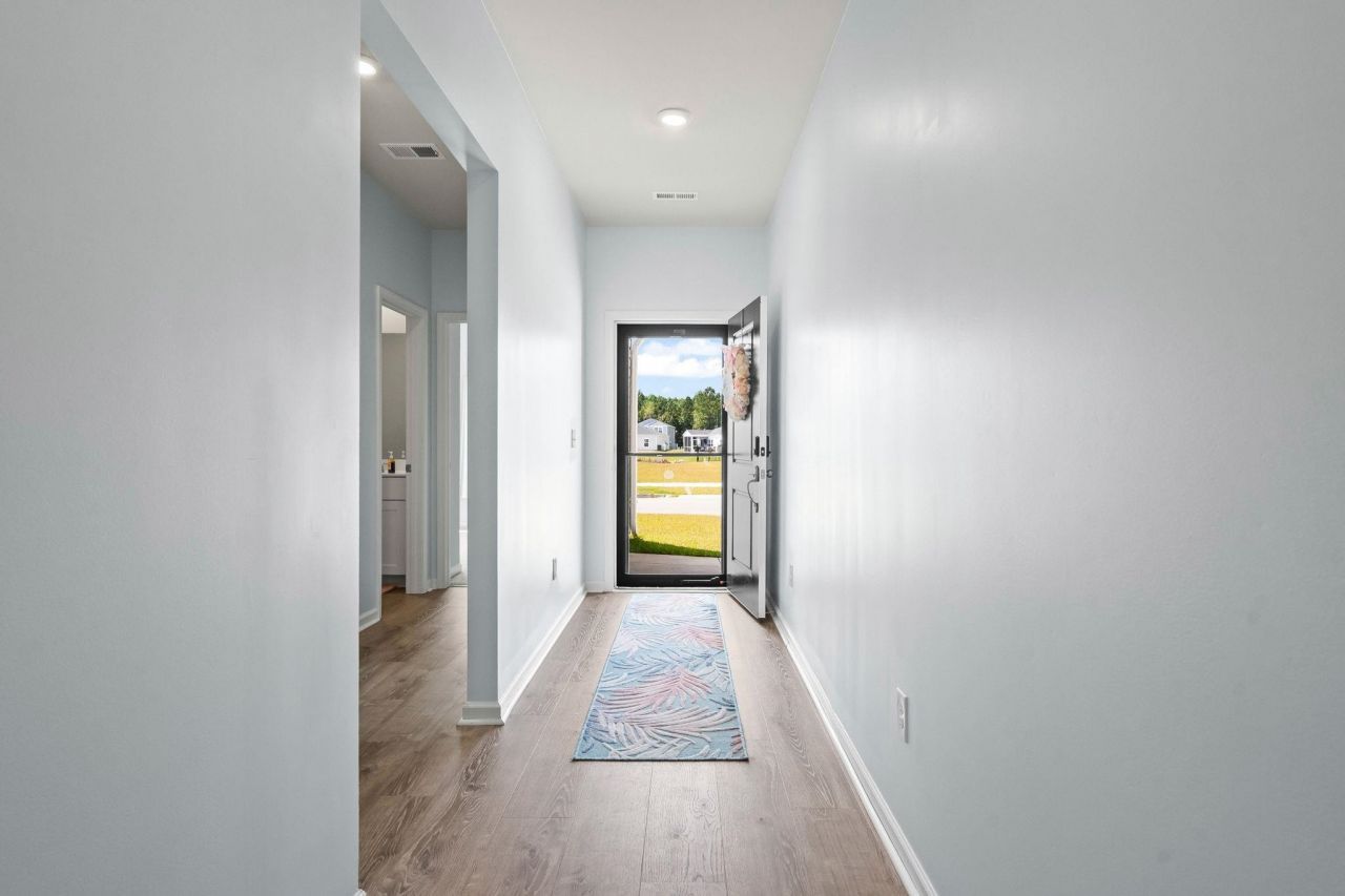 172 Fox Rae Dr. Photo 6