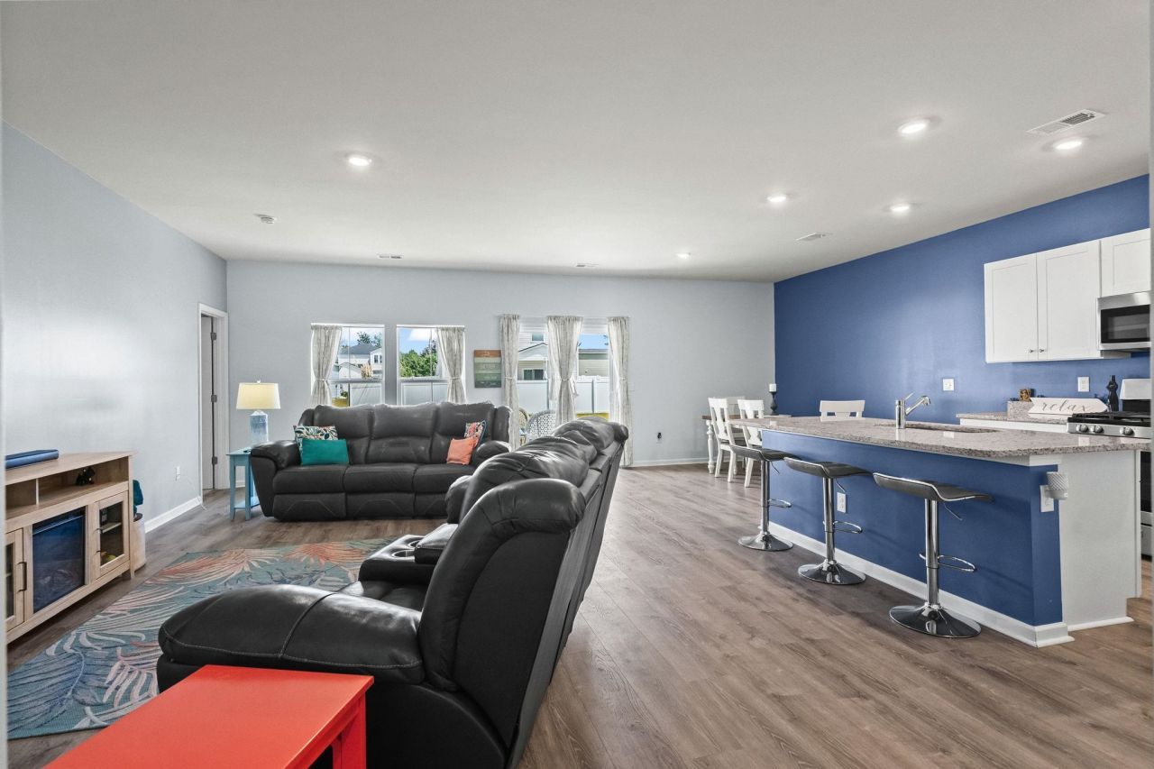 172 Fox Rae Dr. Photo 7