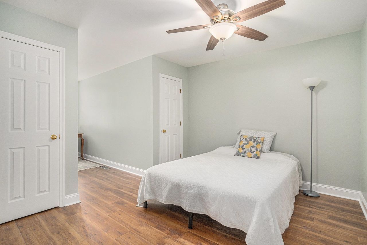 511 Colonial Trace Dr. Photo 26