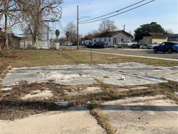 1501 FORSTALL Street, New Orleans, LA 70117