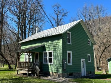 32 W Center Street, Mc Graw, NY 13101