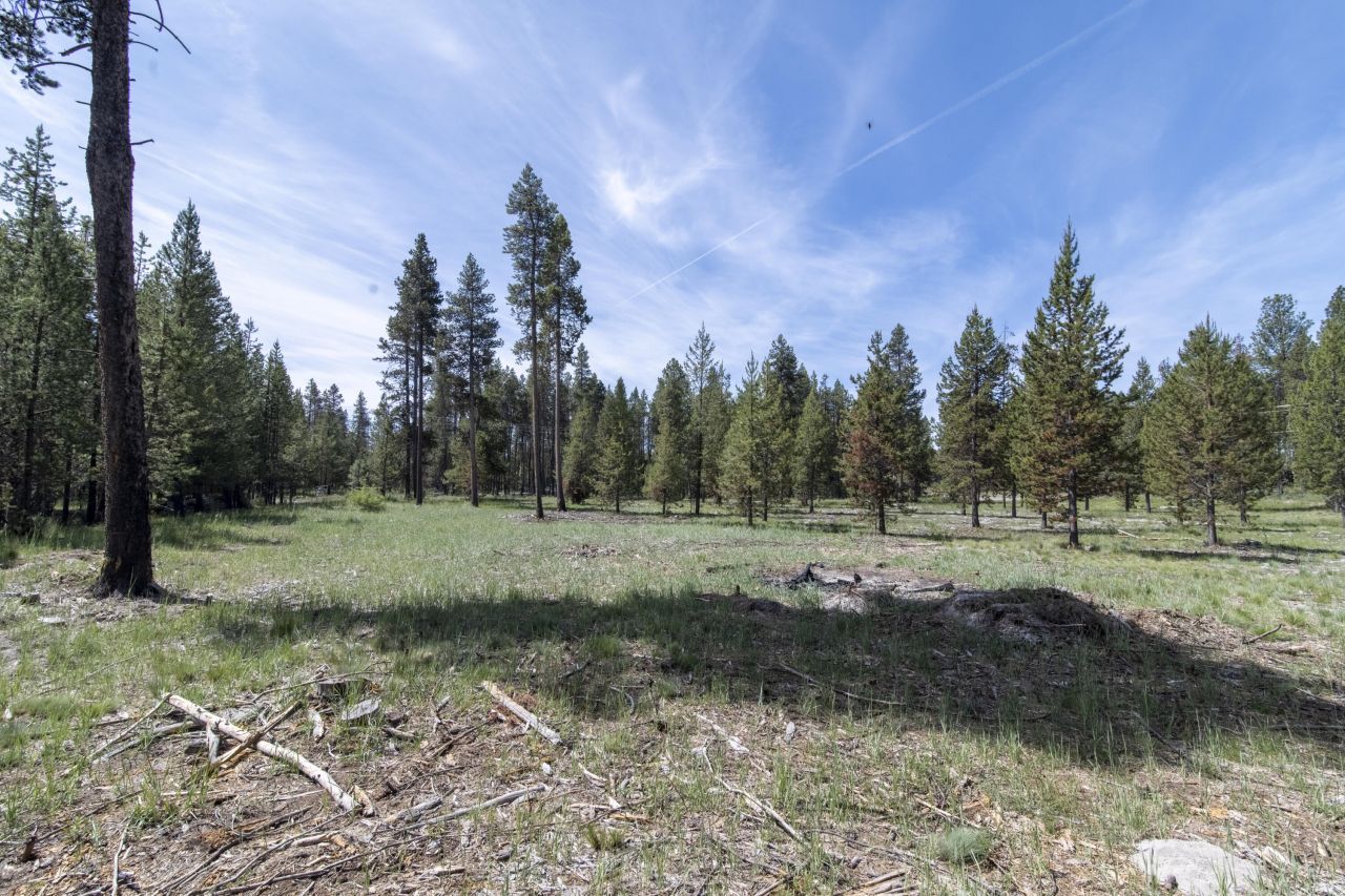 17168 Helbrock Drive, Lot #1-4, Bend, OR 97707 Main Photo