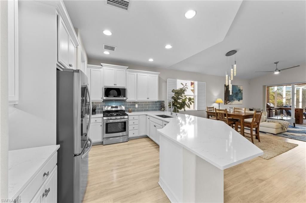 9402 La Bianco St, Estero, FL 33967 Photo