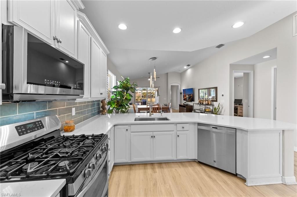 9402 La Bianco St, Estero, FL 33967 Photo