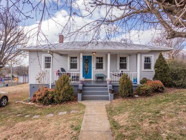 211 SECOND ST, SHENANDOAH, VA 22849