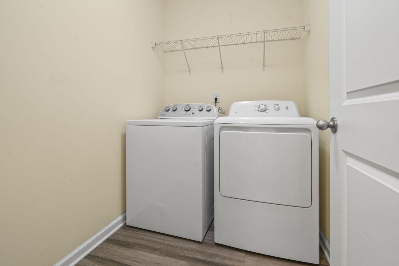 3151 Holly Loop Photo 11