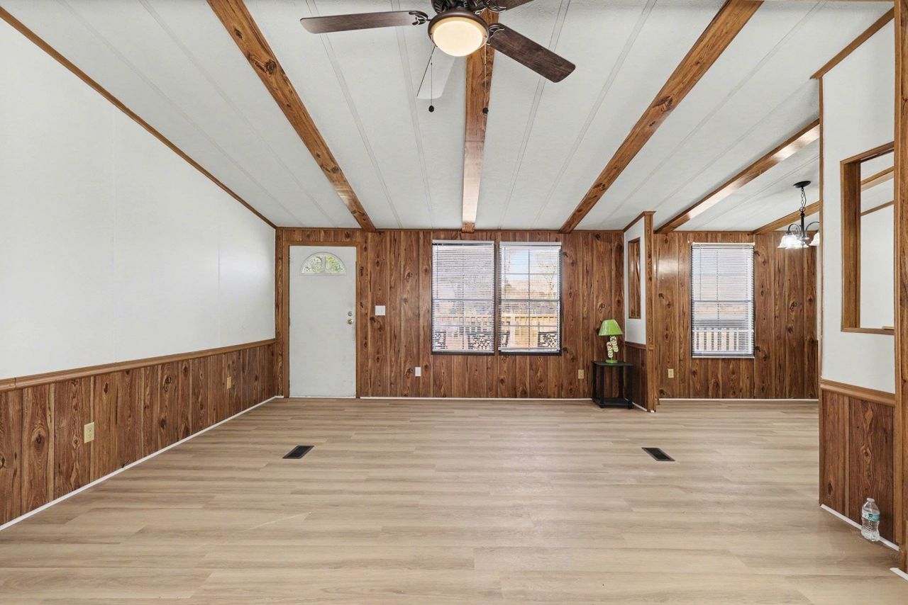 1529 Virgo Ln. Photo 12