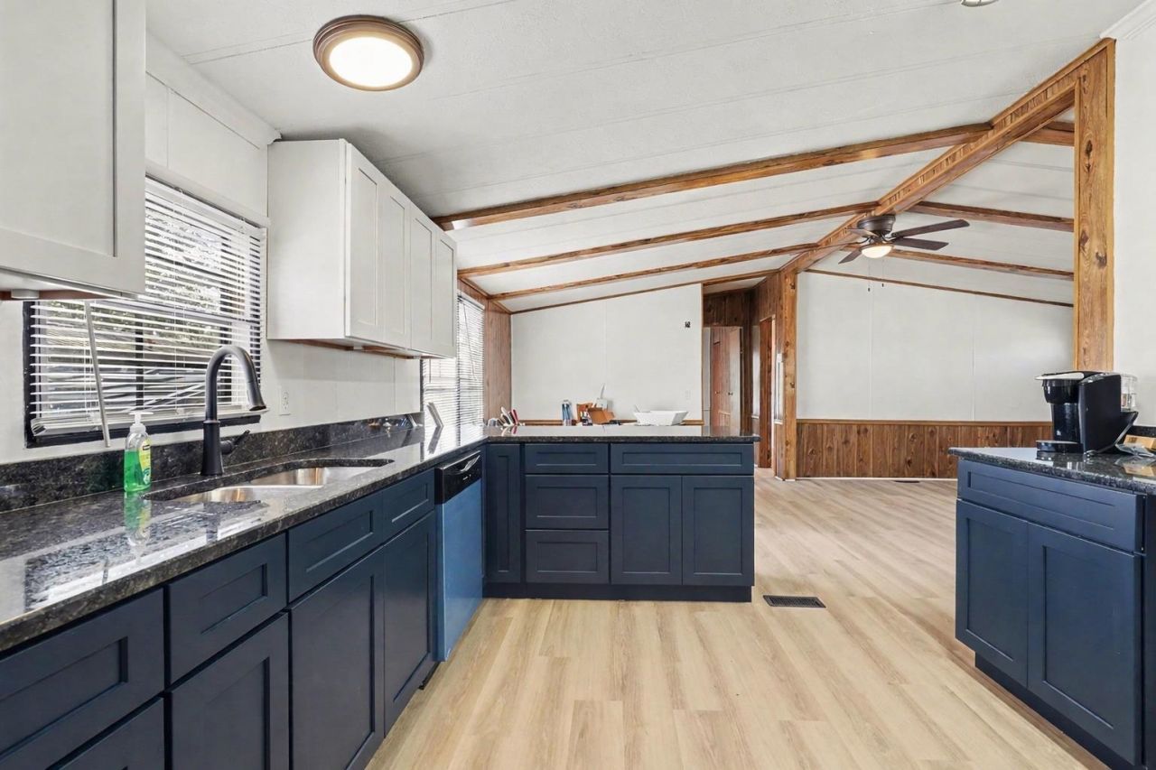 1529 Virgo Ln. Photo 16