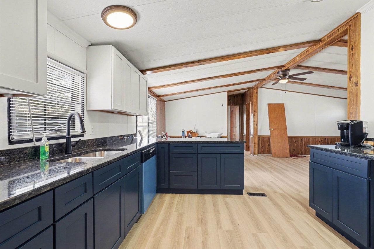 1529 Virgo Ln. Photo 18