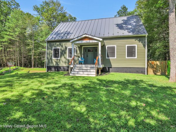 110 Brown Station Road, Olivebridge, NY 12461