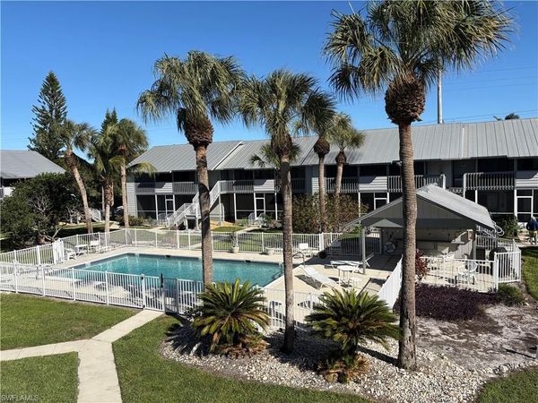 1251 7th AVE N, Unit 306, NAPLES, FL 34102