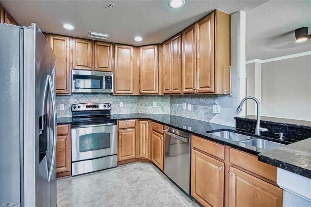 17451 Old Harmony Dr, Unit 102, Fort Myers, FL 33908 Photo