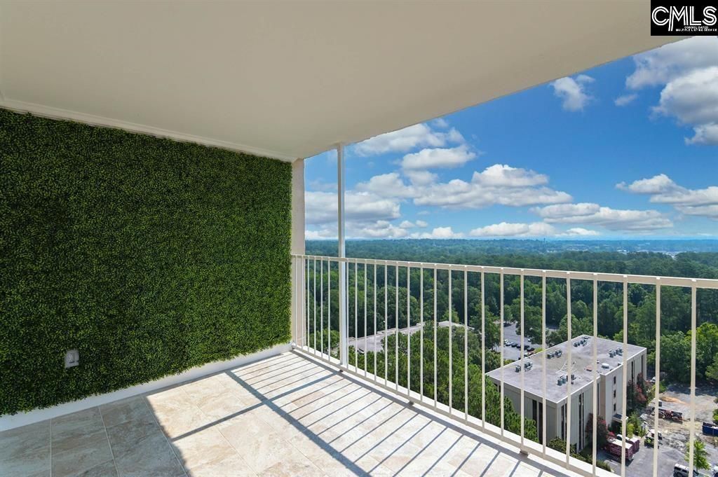 1825 Saint Julian Place Photo 15